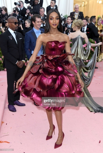 NEW YORK, NEW YORK - MAY 06: Jourdan Dunn arrives for the 2019 Met Gala celebrating Camp: Notes on Fashion at The Metropolitan Museum of Art on May 06, 2019 in New York City. (Photo by Karwai Tang/Getty Images)